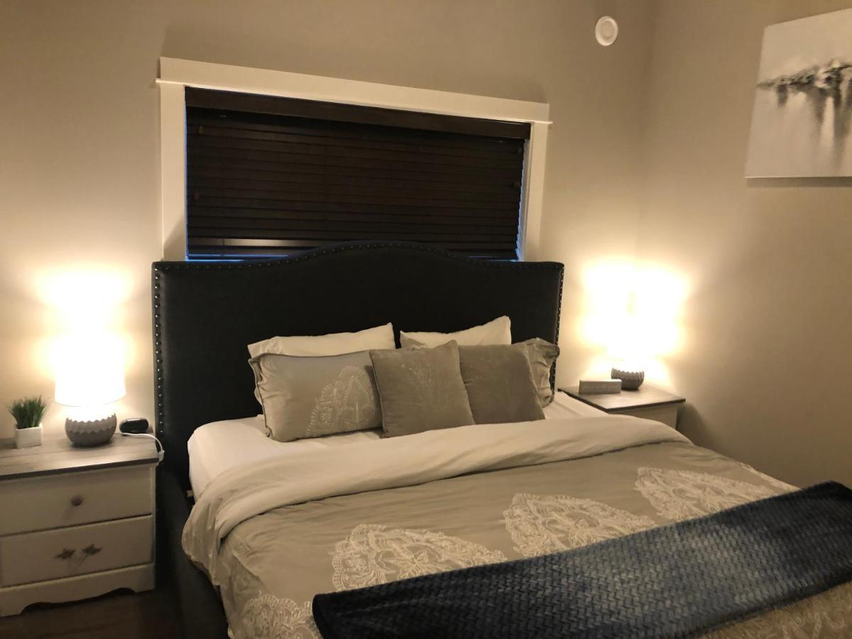 Sandy Feet Retreat Port Renfrew- Oceanfront 2Br Modern Cottage Extérieur photo