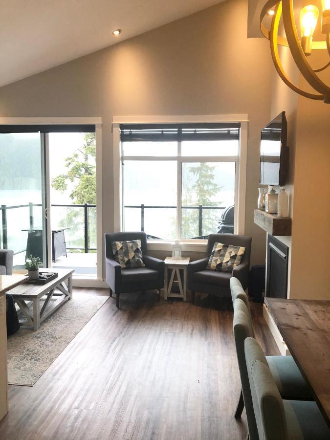 Sandy Feet Retreat Port Renfrew- Oceanfront 2Br Modern Cottage Extérieur photo